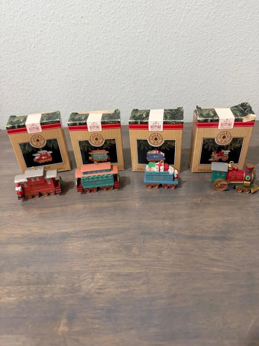 Hallmark Keepsake Ornaments Klaus & CO RR Train Locomotive Cars Set 4